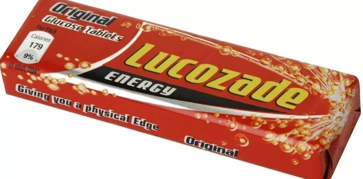 Пакетик таблеток Lucozade Energy.